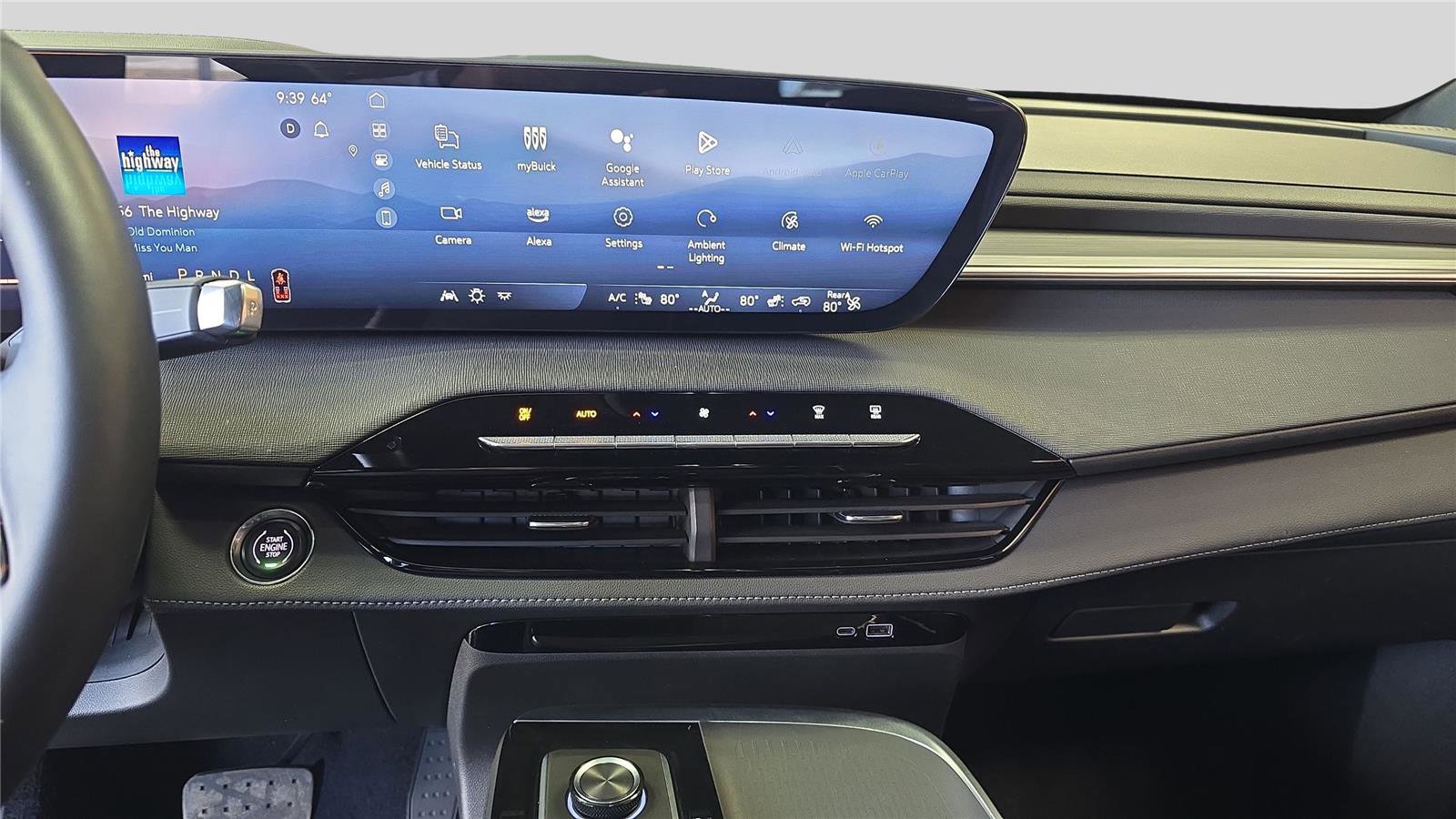 Used 2025 Buick Enclave Preferred image 18