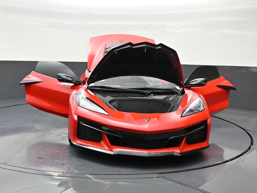 Used 2026 Chevrolet Corvette Z06 w/ Stealth Interior Trim Package image 36