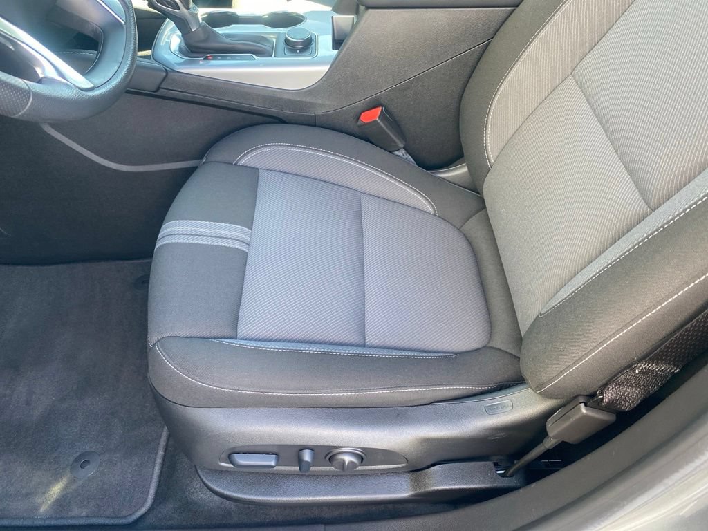 Used 2024 Chevrolet Blazer LT FWD image 19