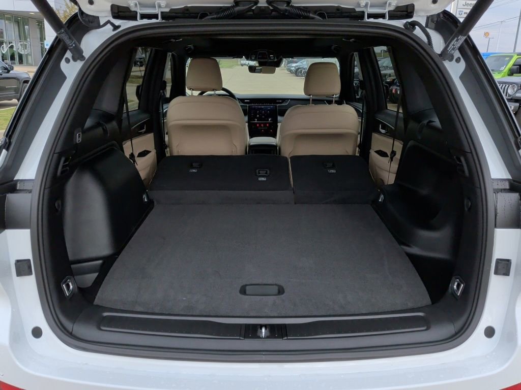 New 2025 Jeep Grand Cherokee Limited image 49