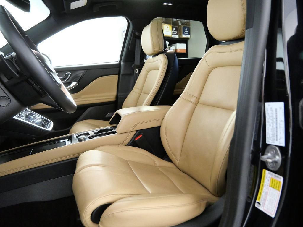 Certified 2022 Lincoln Corsair Reserve w/ Equipment Group 201A image 18