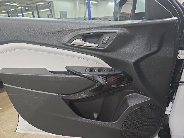 New 2026 Chevrolet Trax LT w/ Driver Confidence Package FWD image 28
