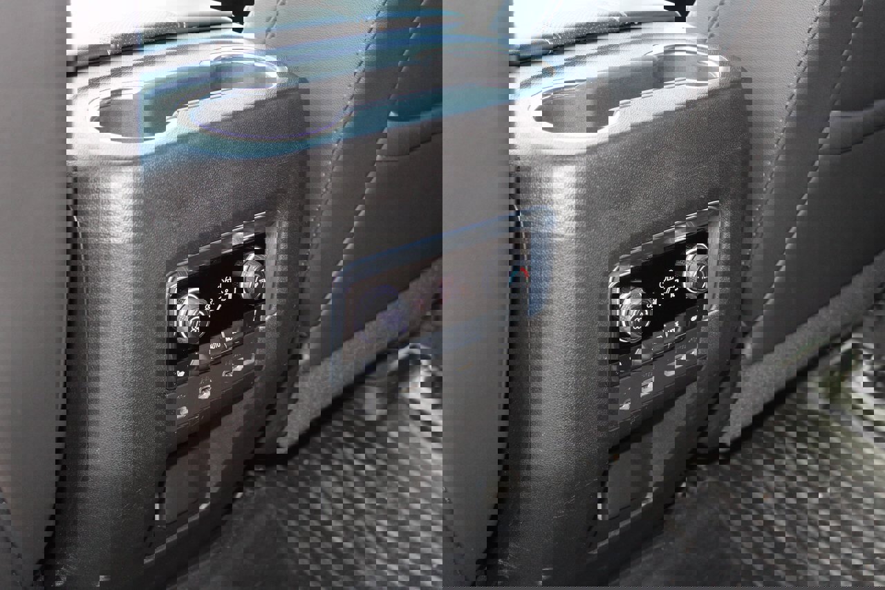 Used 2021 Chevrolet Tahoe Premier w/ Premium Package image 23