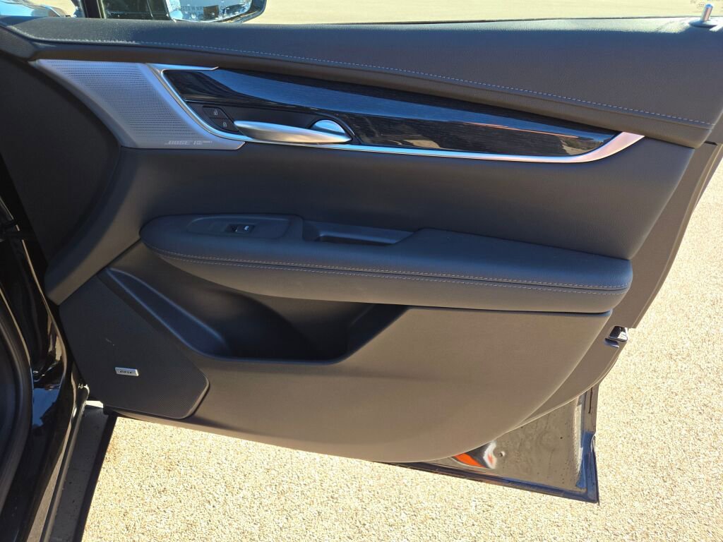 New 2025 Cadillac XT5 Premium Luxury w/ LPO, Red Accent Package image 5