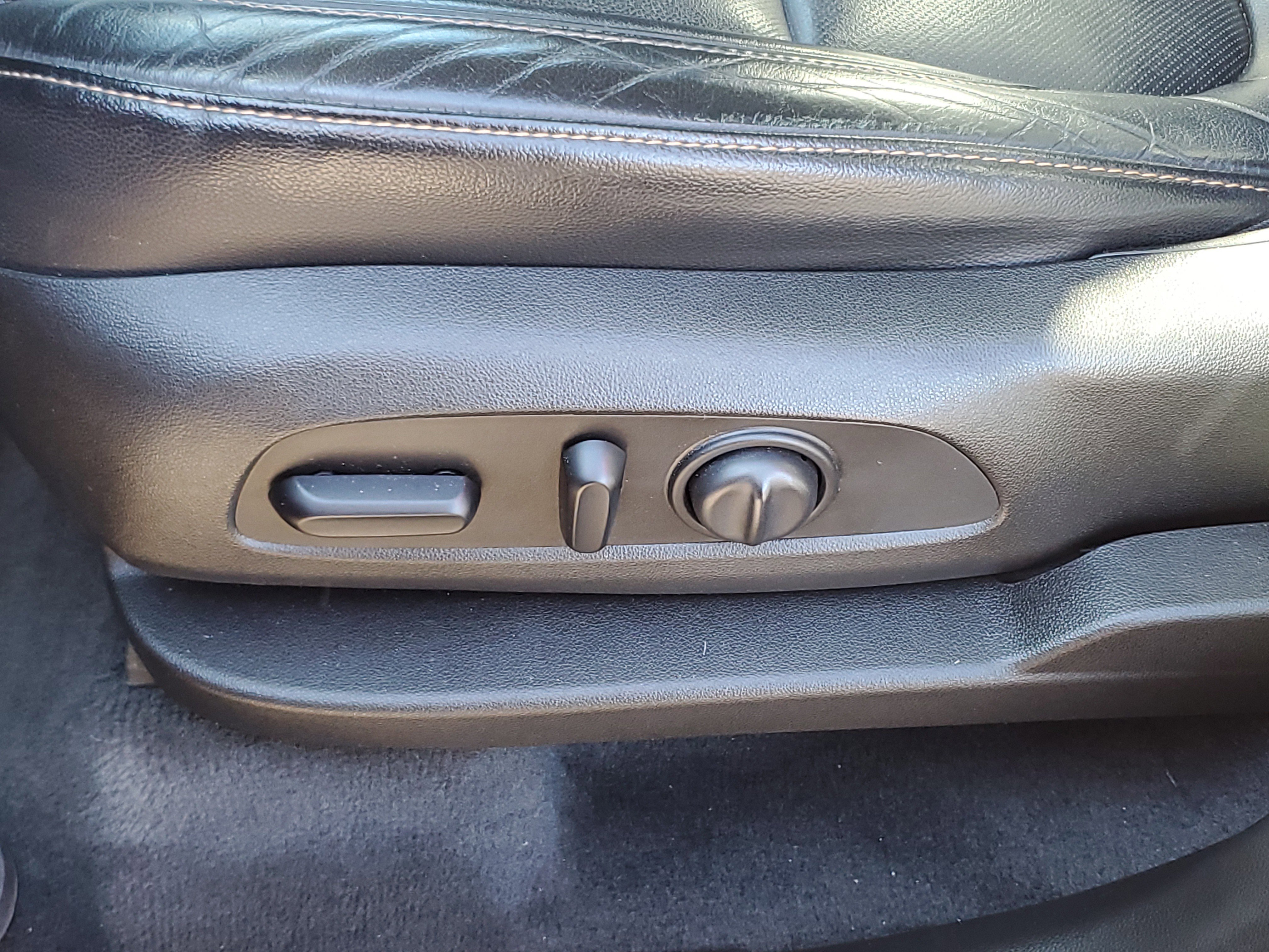 Used 2018 Chevrolet Traverse Premier w/ Driver Confidence II Package image 27