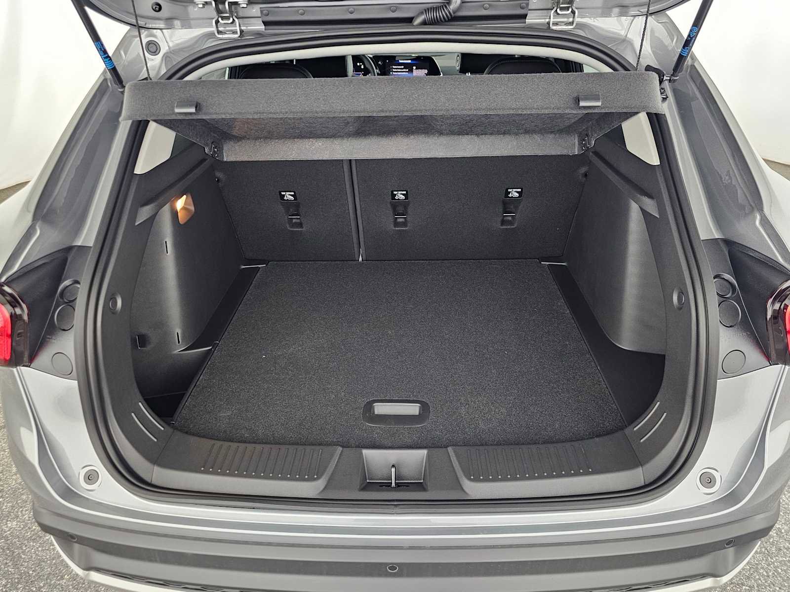 New 2026 Chevrolet Trax LT w/ Driver Confidence Package image 14