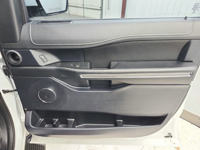 Used 2020 Ford Expedition XLT image 31