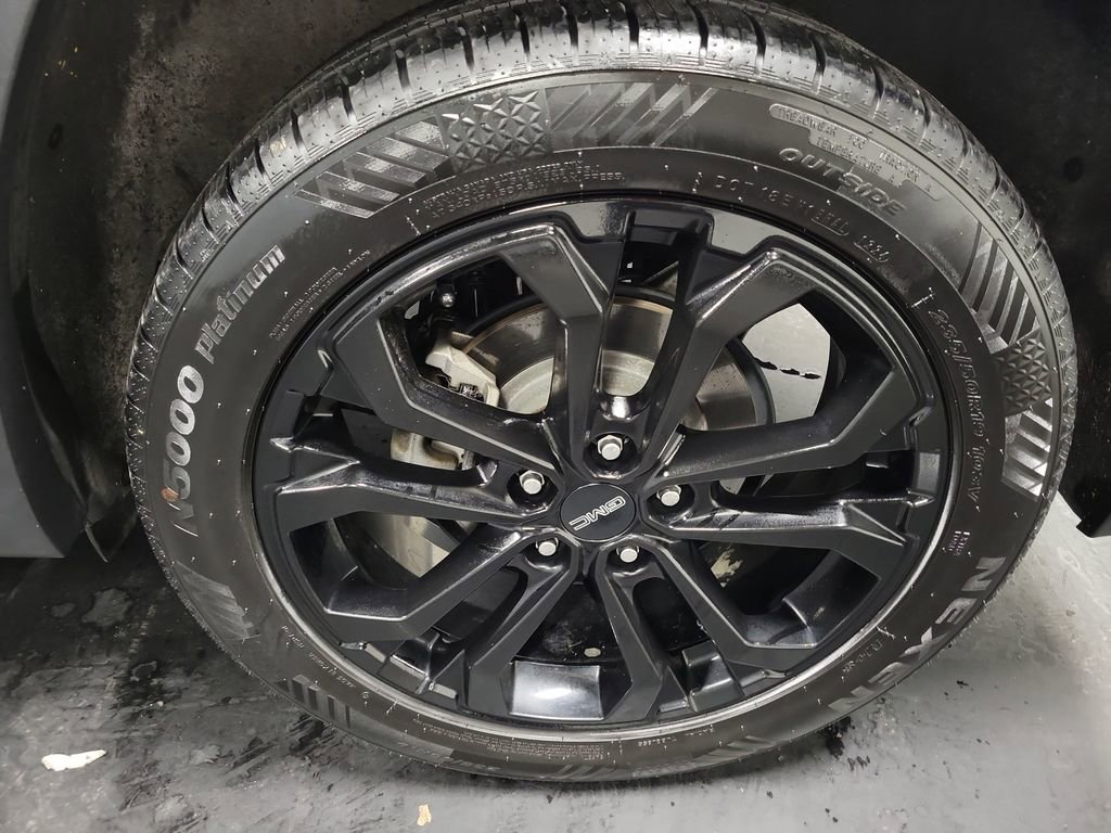 Used 2021 GMC Terrain SLT w/ Elevation Edition image 10