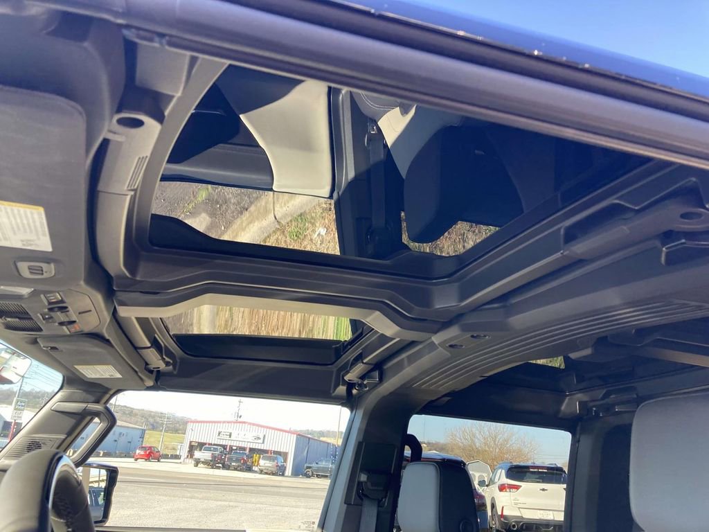 New 2026 GMC Hummer EV SUV image 18