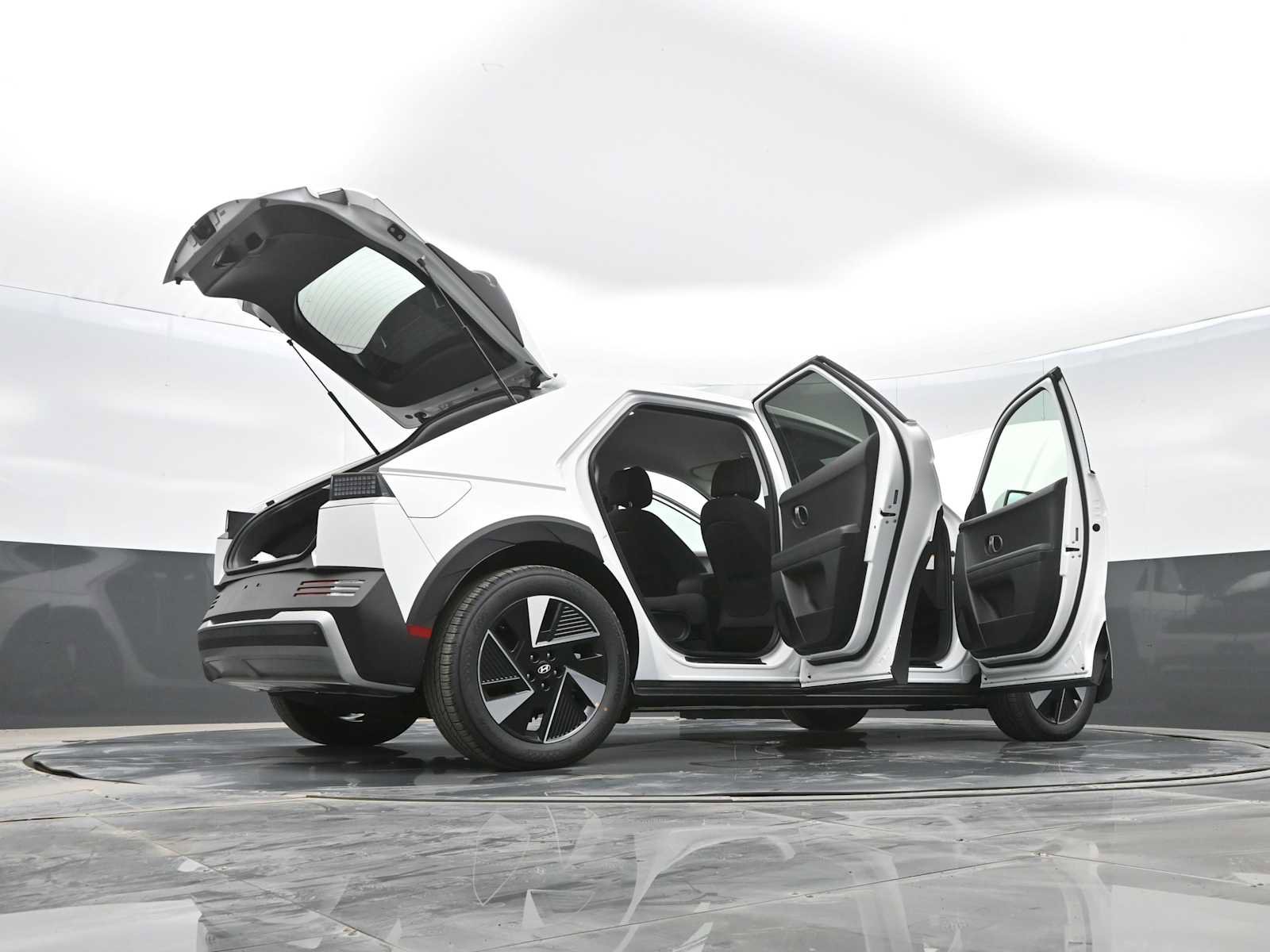 New 2025 Hyundai Ioniq 5 SE image 44