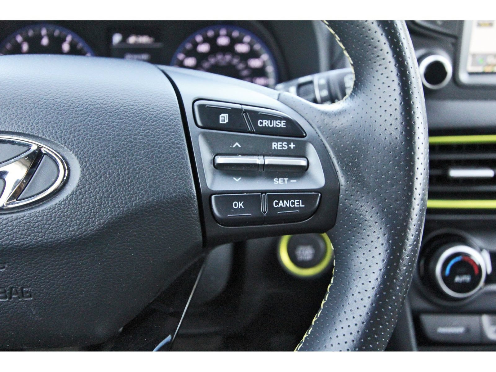 Used 2018 Hyundai Kona Ultimate FWD image 17