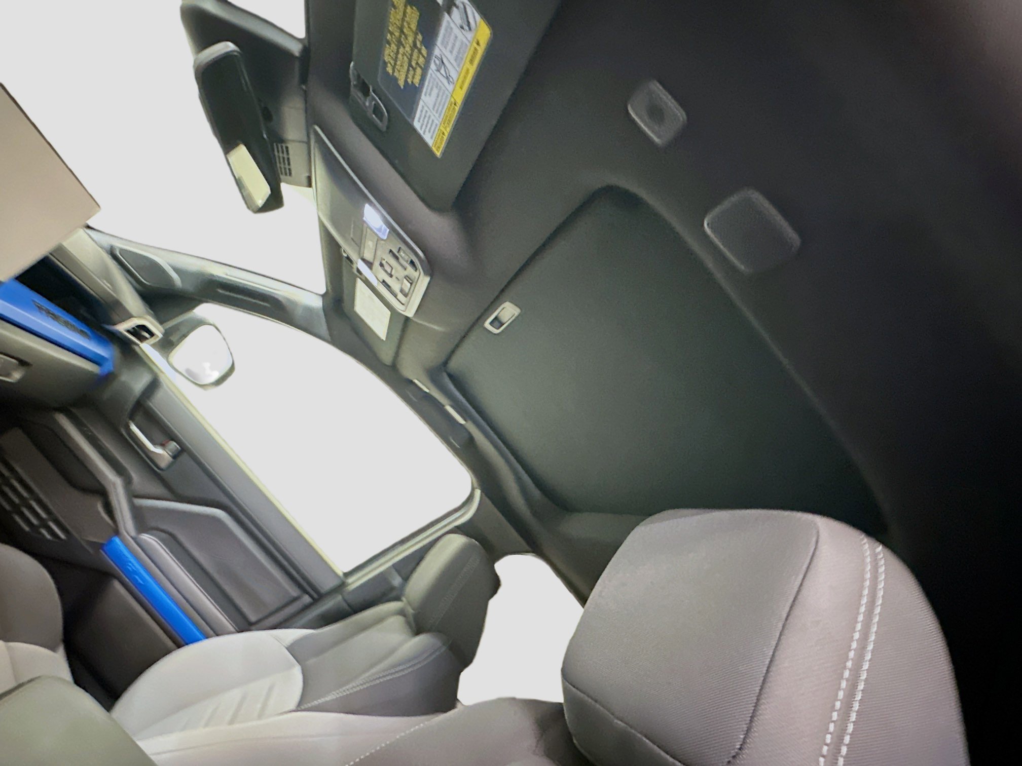 Used 2025 Toyota Tacoma TRD Sport w/ TRD Sport Upgrade Package image 27