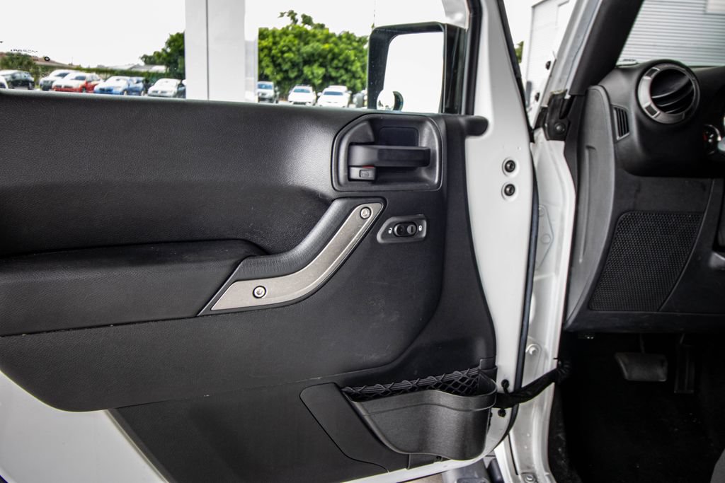 Used 2016 Jeep Wrangler Sport w/ Quick Order Package 24S AWD/4WD image 20