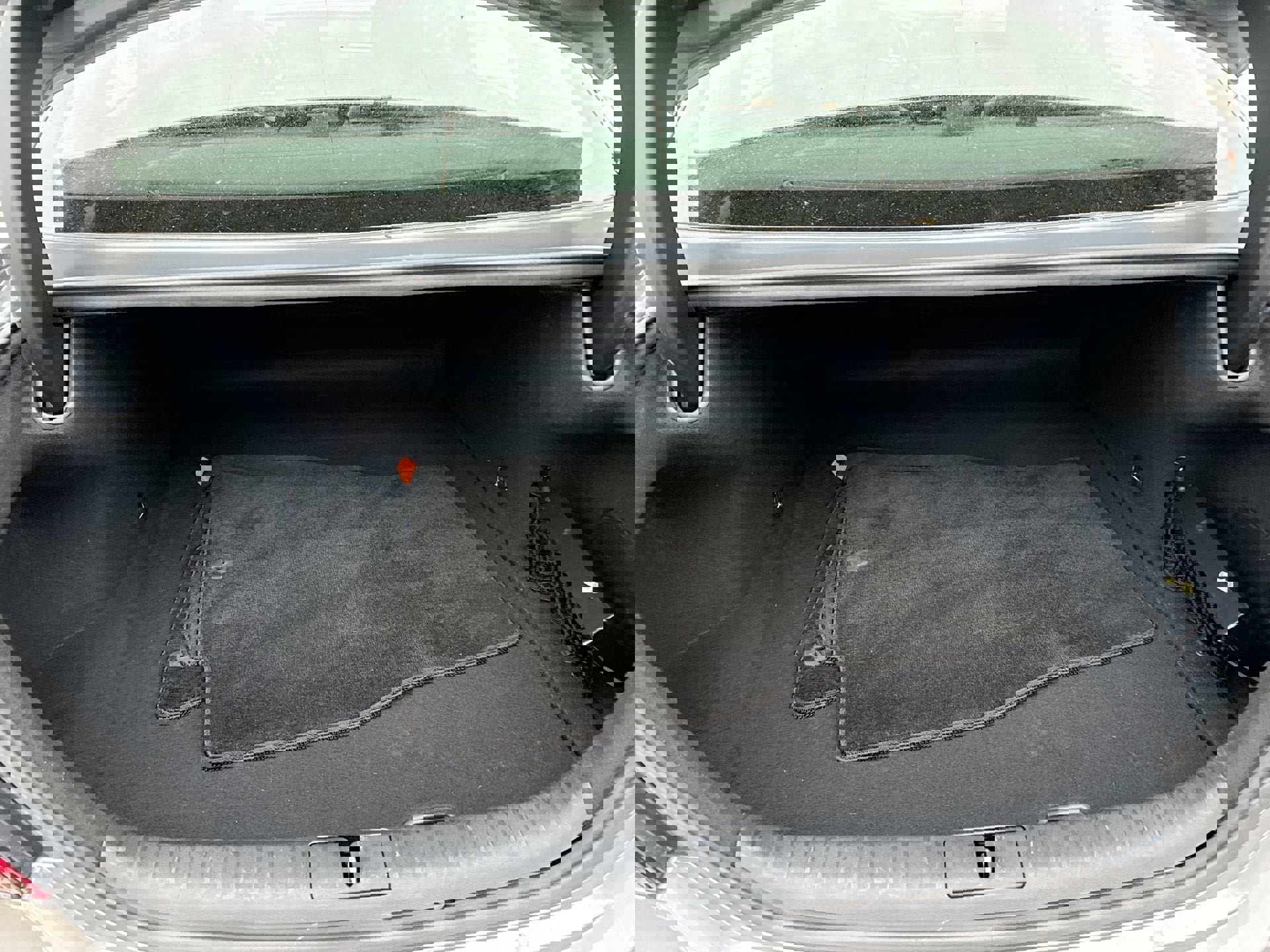 Used 2025 Genesis G70 2.5T image 20