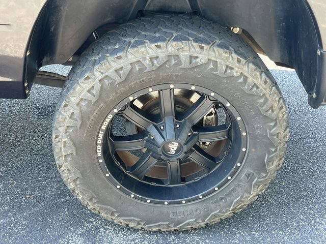 Used 2017 RAM 1500 Express RWD image 12
