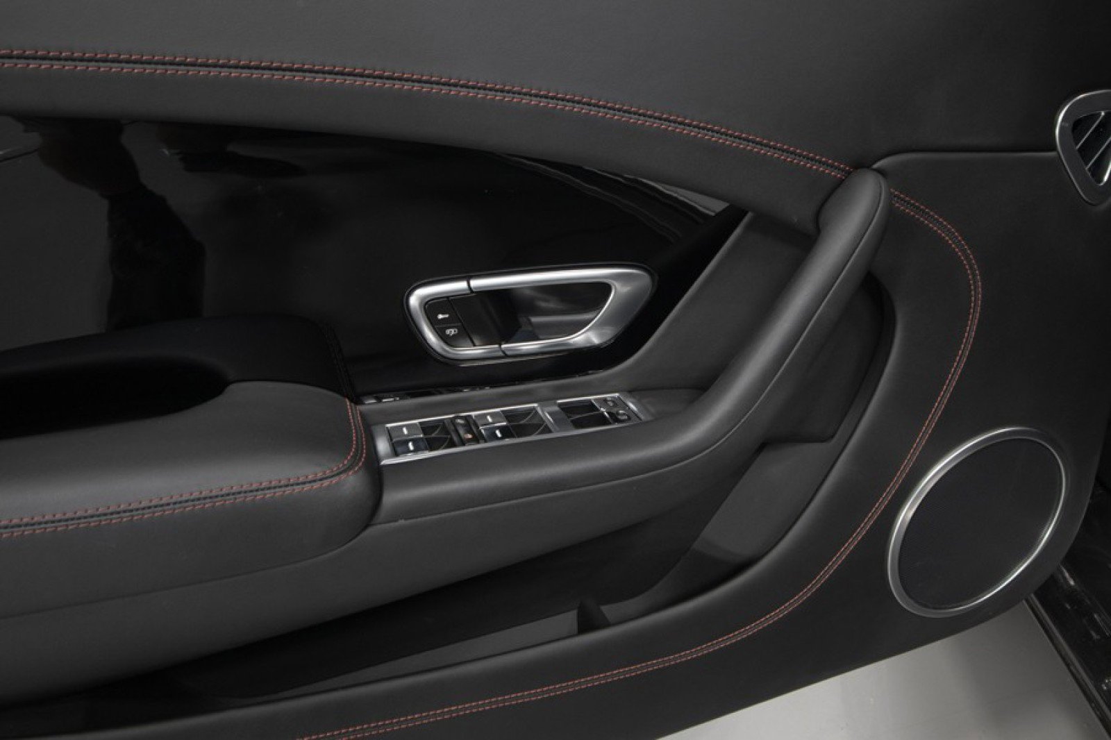 Used 2018 Bentley Continental GT image 35