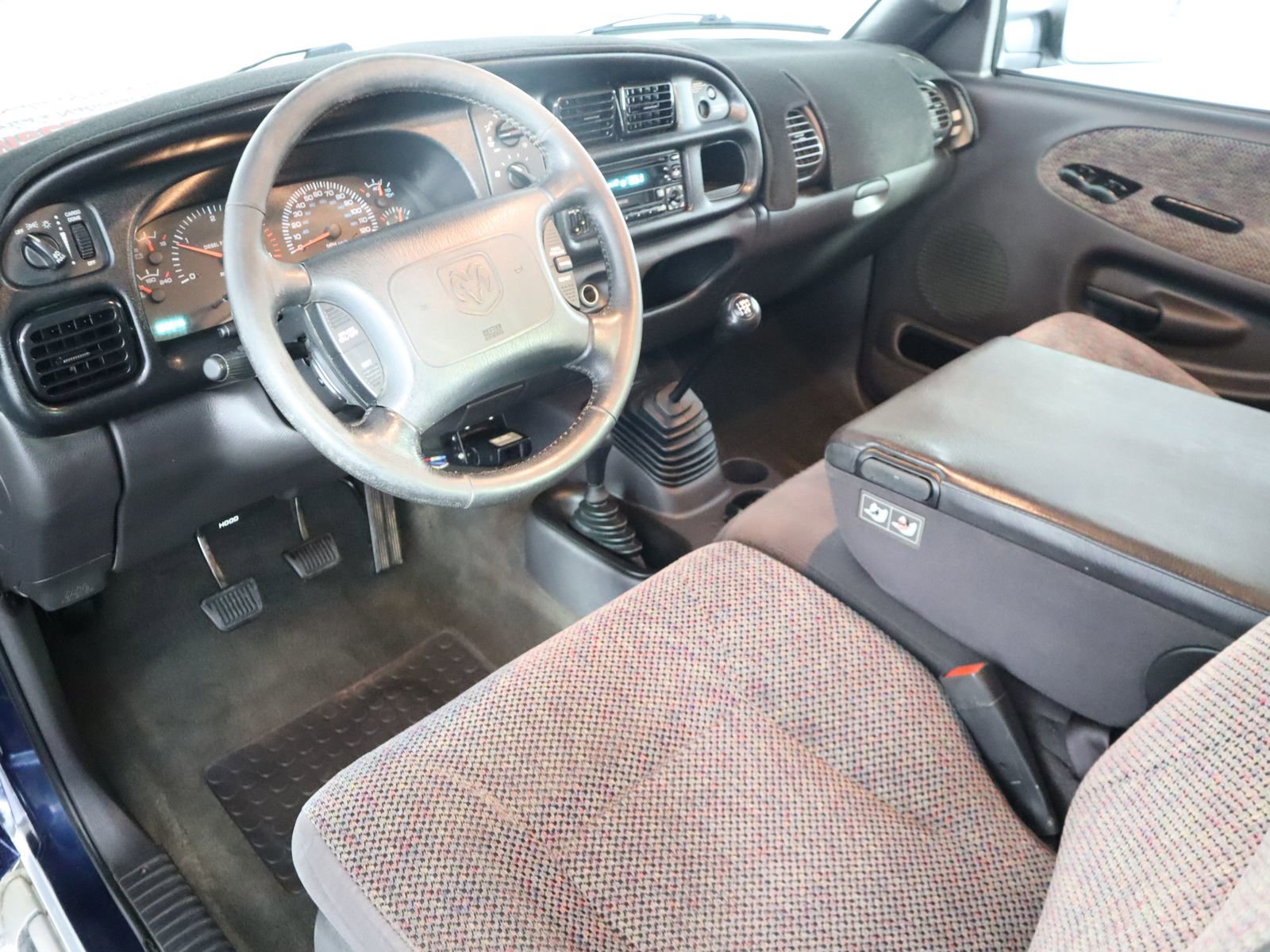 Used 2001 Dodge Ram 2500 Truck SLT image 23