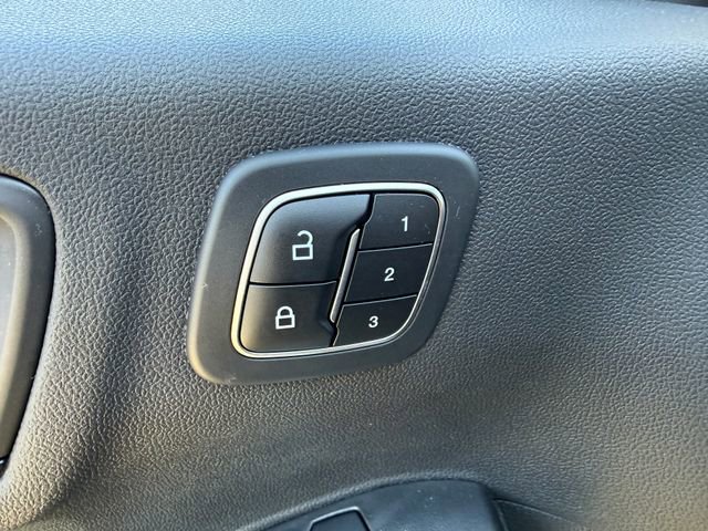 Used 2023 Ford Escape ST-Line Select w/ Tech Pack #2 image 21