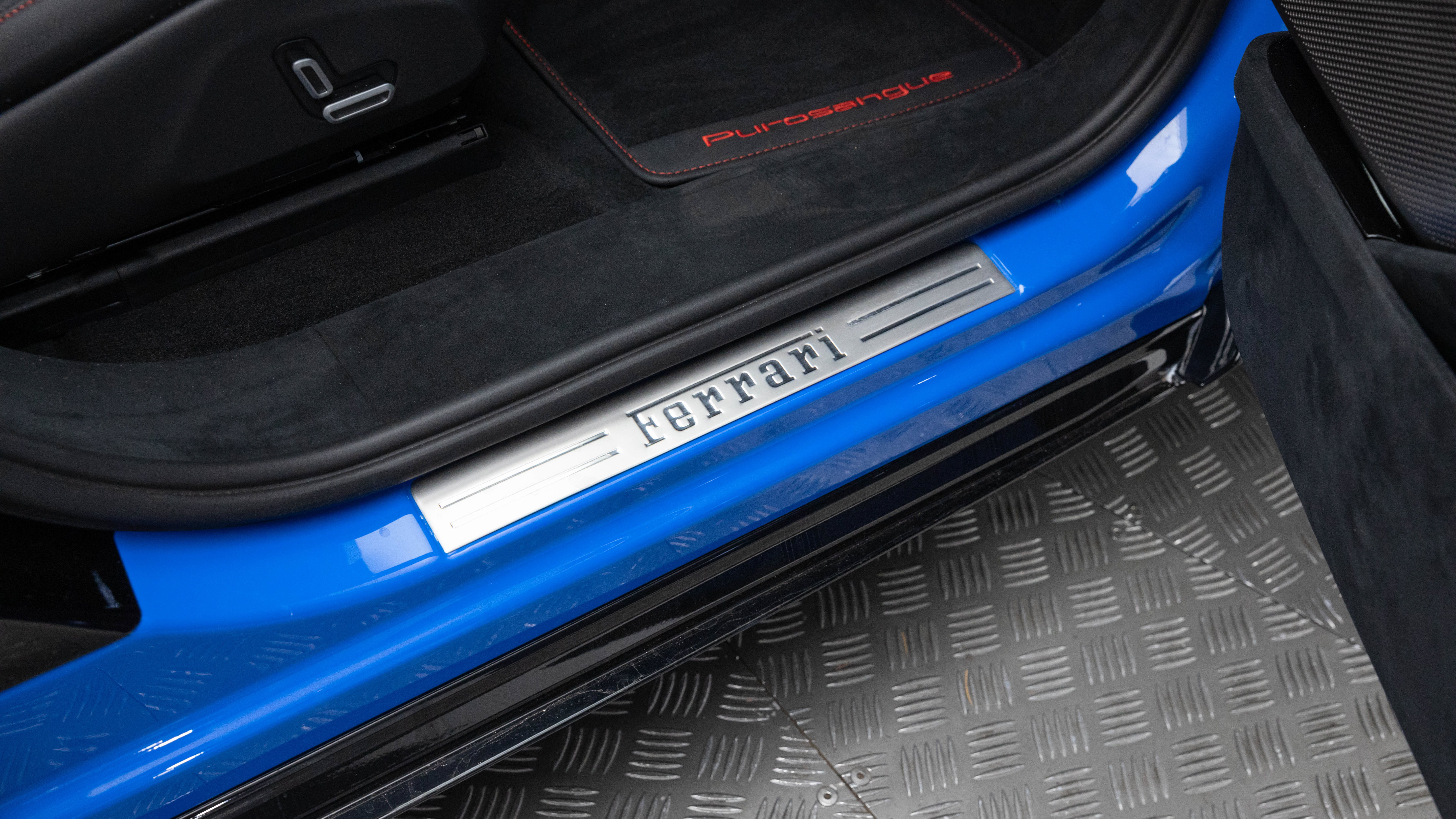 Certified 2026 Ferrari Purosangue AWD/4WD image 39