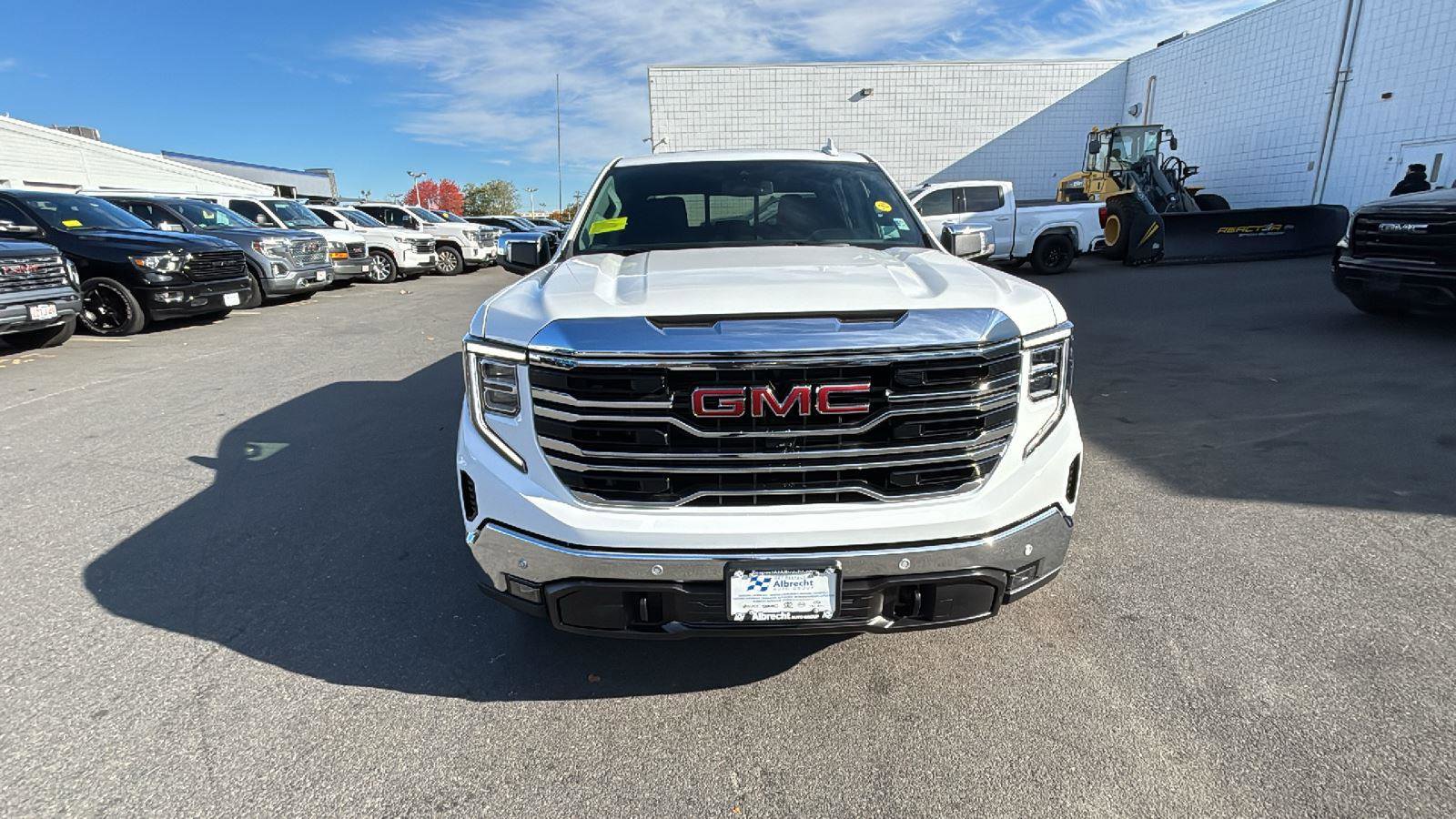 New 2026 GMC Sierra 1500 SLT w/ SLT Convenience Package image 2