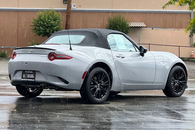 Certified 2024 MAZDA MX-5 Miata Club w/ Interior Package RWD image 4