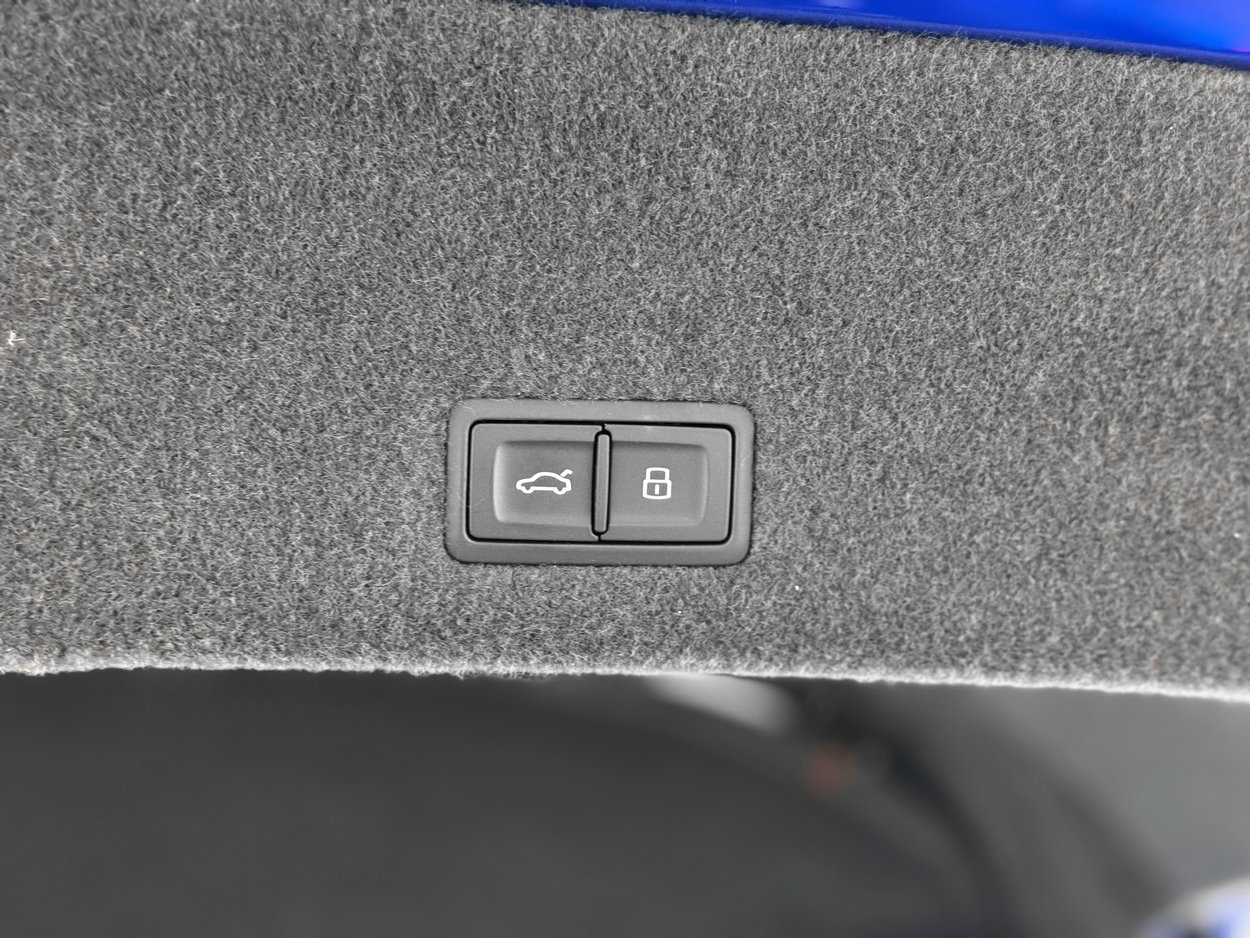 Used 2022 Lamborghini Urus image 39