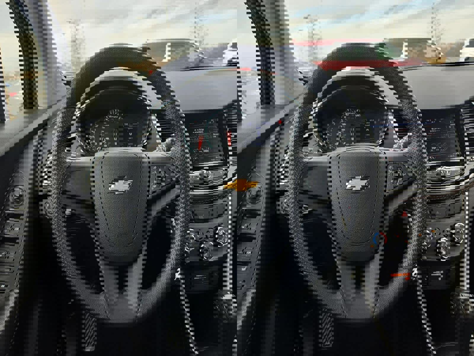 Used 2020 Chevrolet Trax LS image 21