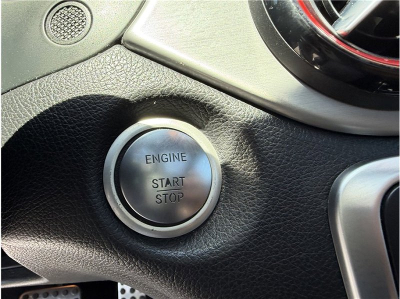 Used 2017 Mercedes-Benz CLA 250 4MATIC image 40