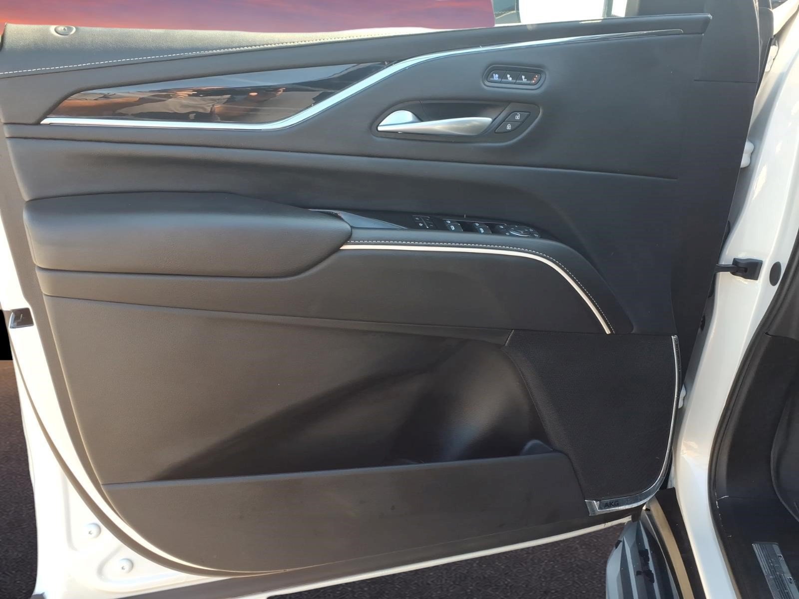 Used 2024 Cadillac Escalade Sport w/ LPO, ONYX Package AWD/4WD image 24