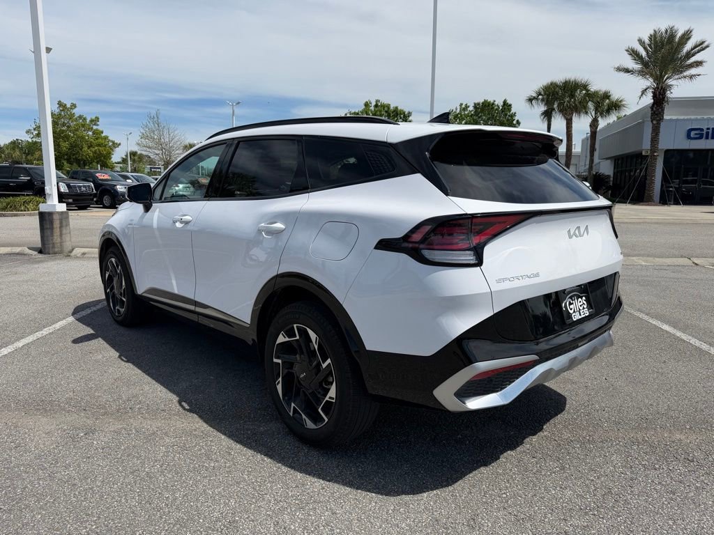 Used 2025 Kia Sportage SX image 3