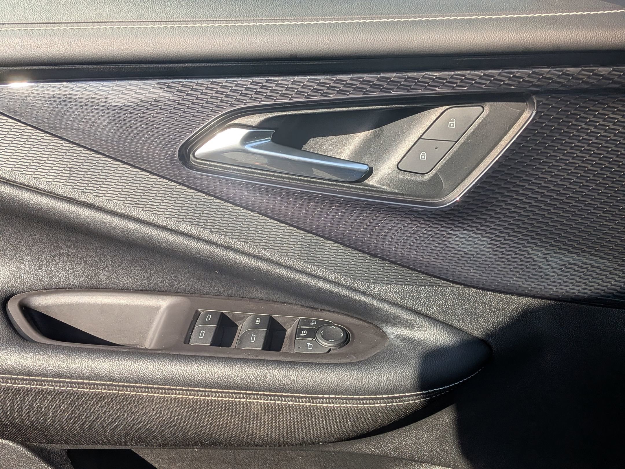 Certified 2024 Chevrolet Blazer EV LT image 15