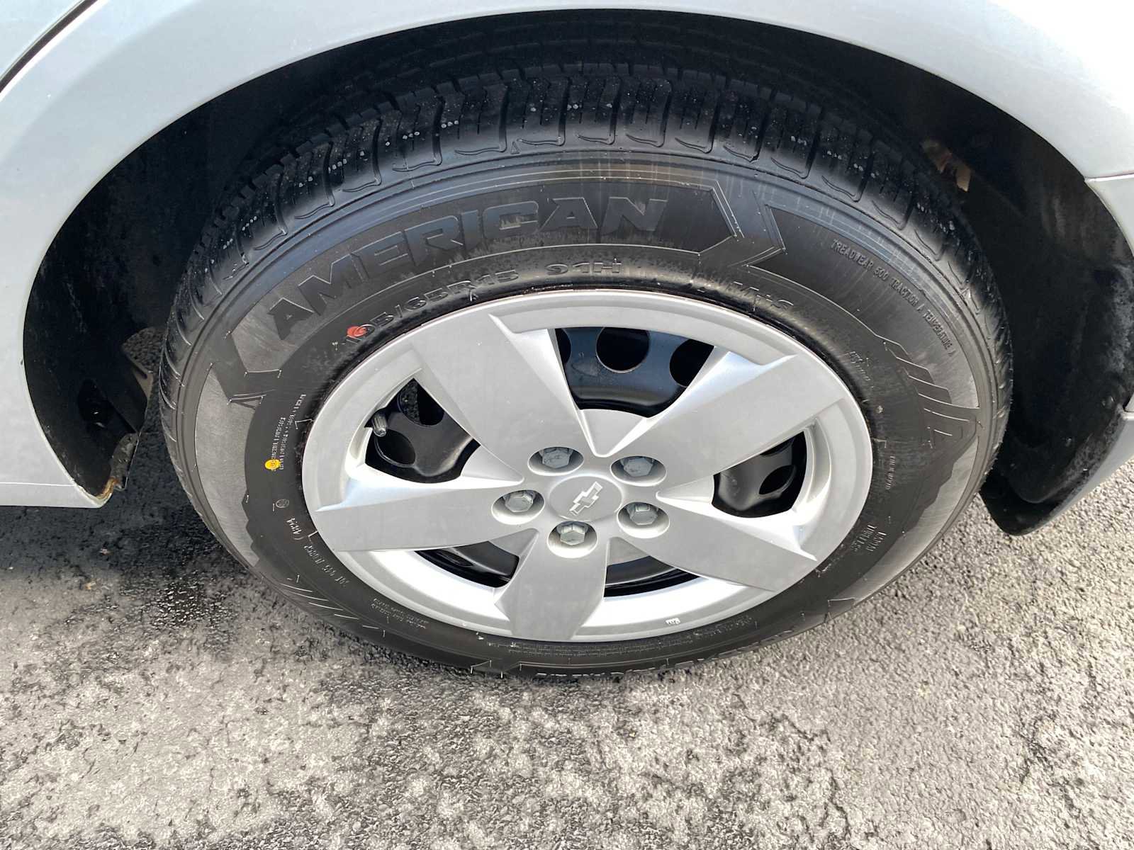 Used 2013 Chevrolet Sonic LS image 31