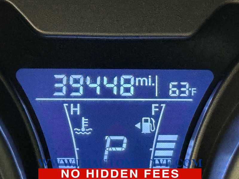 Used 2017 Hyundai Veloster Value Edition image 21