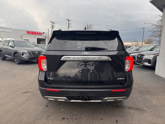 Used 2021 Ford Explorer XLT w/ Equipment Group 202A AWD/4WD image 3