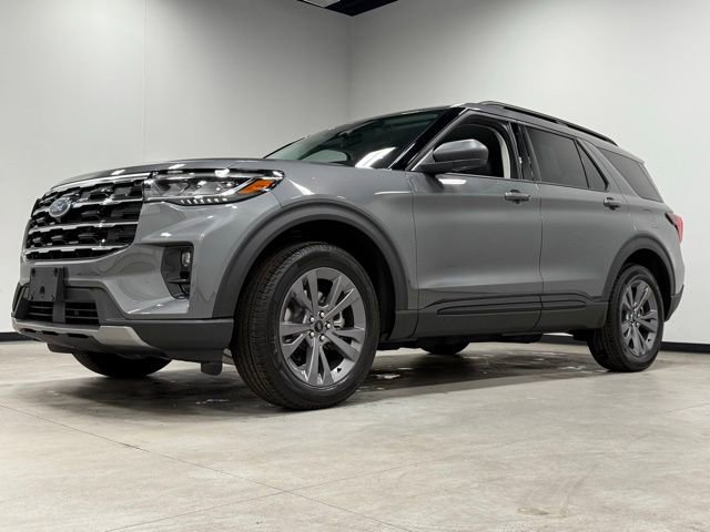 New 2026 Ford Explorer Active image 5
