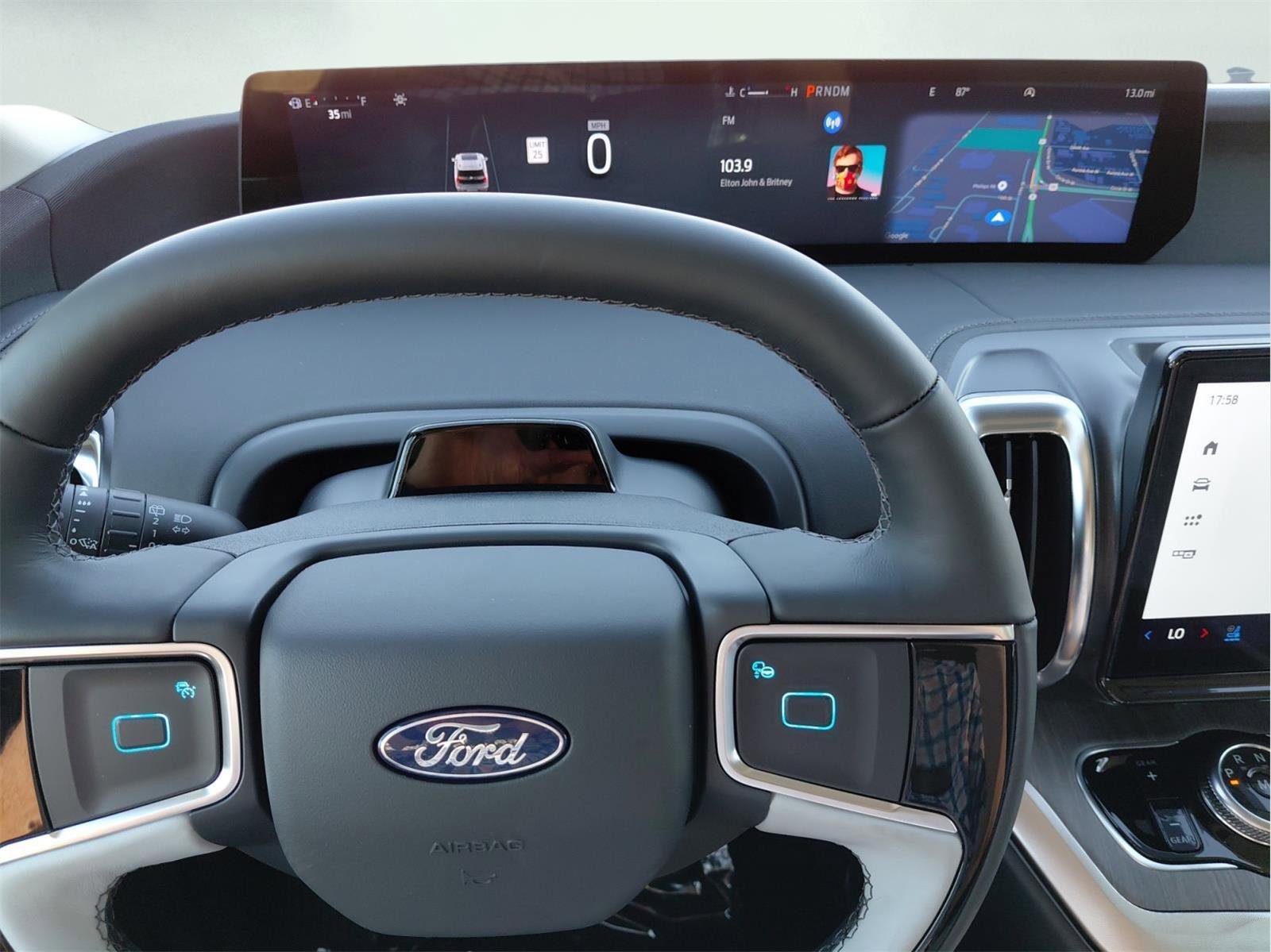New 2025 Ford Expedition Max Platinum w/ Platinum Ultimate Package AWD/4WD image 36