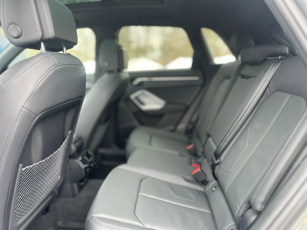 Used 2025 Audi Q3 2.0T Premium w/ Convenience Package image 21