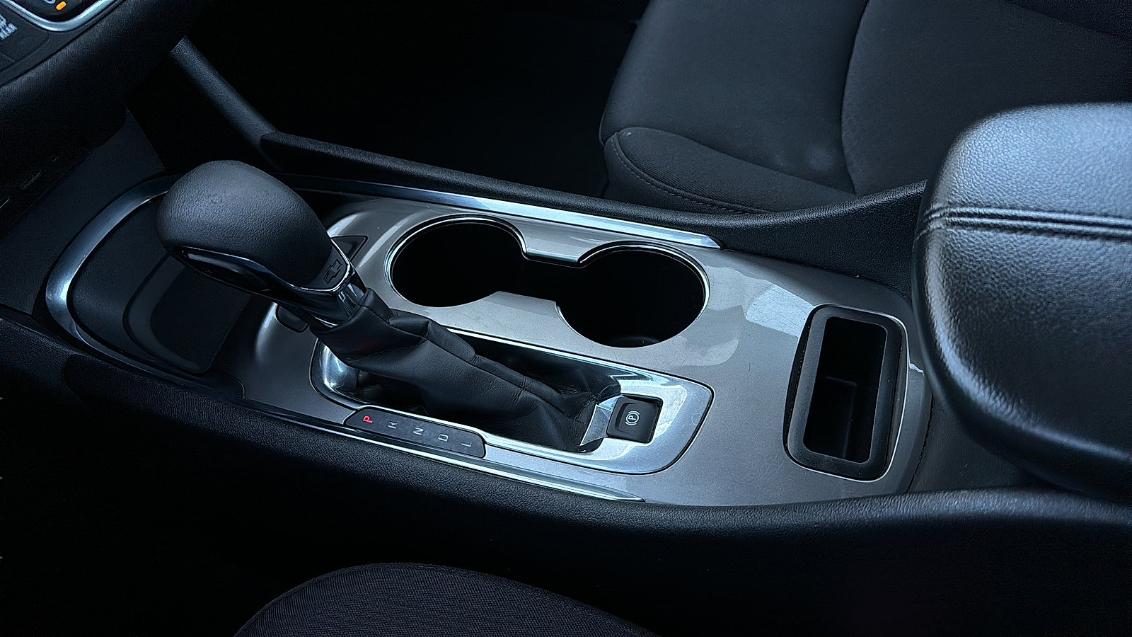 Used 2024 Chevrolet Malibu LT FWD image 21