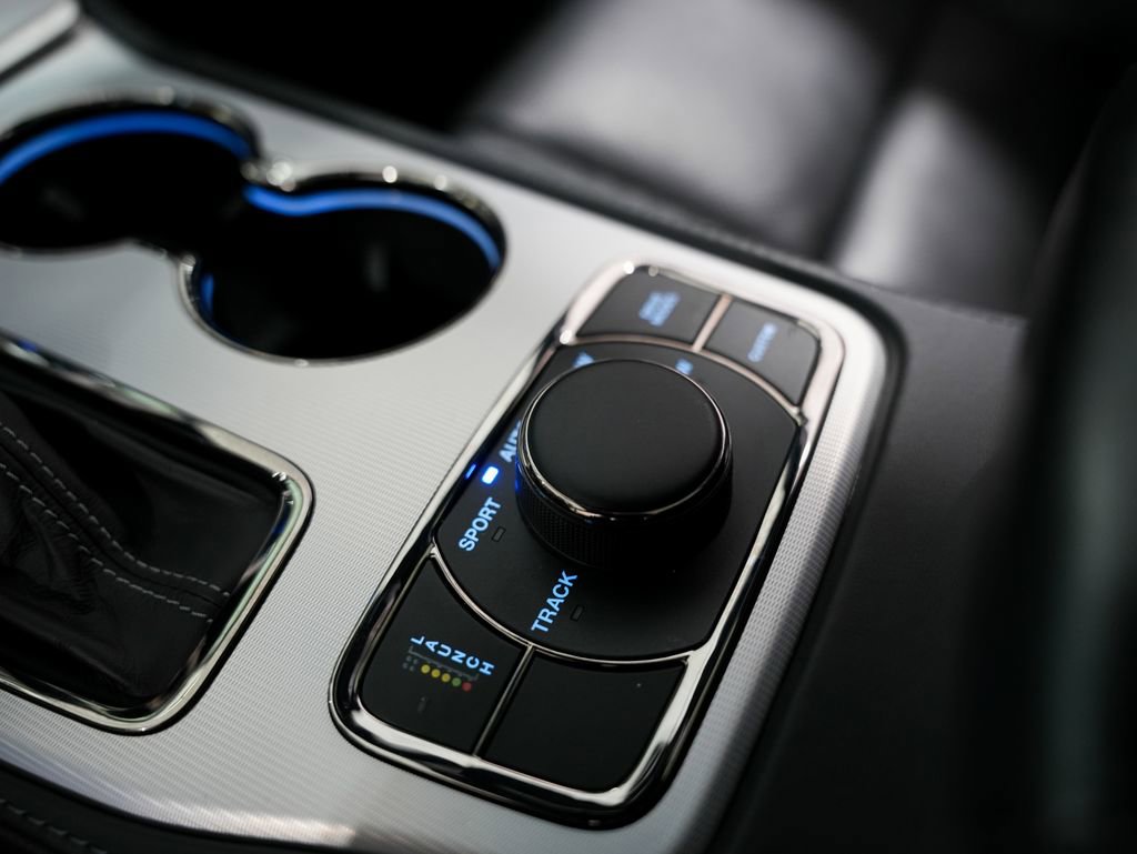 Used 2018 Jeep Grand Cherokee Trackhawk image 20