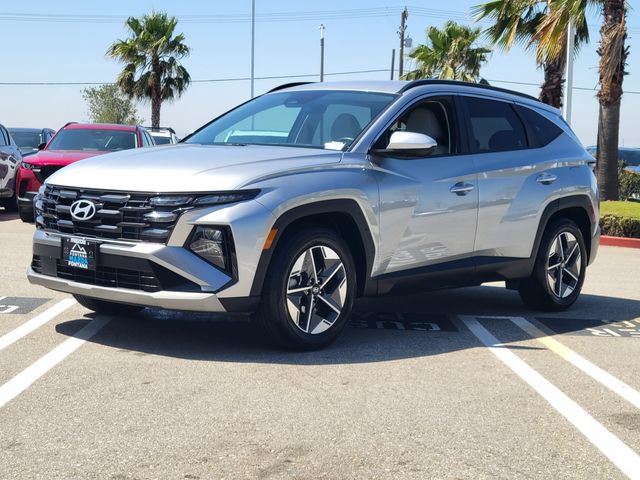 Used 2025 Hyundai Tucson SEL FWD image 2