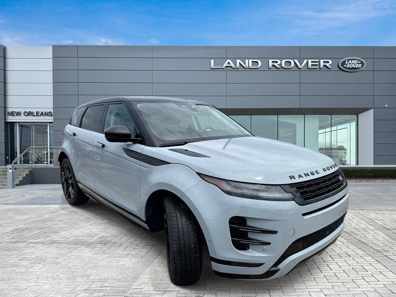 Used 2025 Land Rover Range Rover Evoque Dynamic SE AWD/4WD image 5