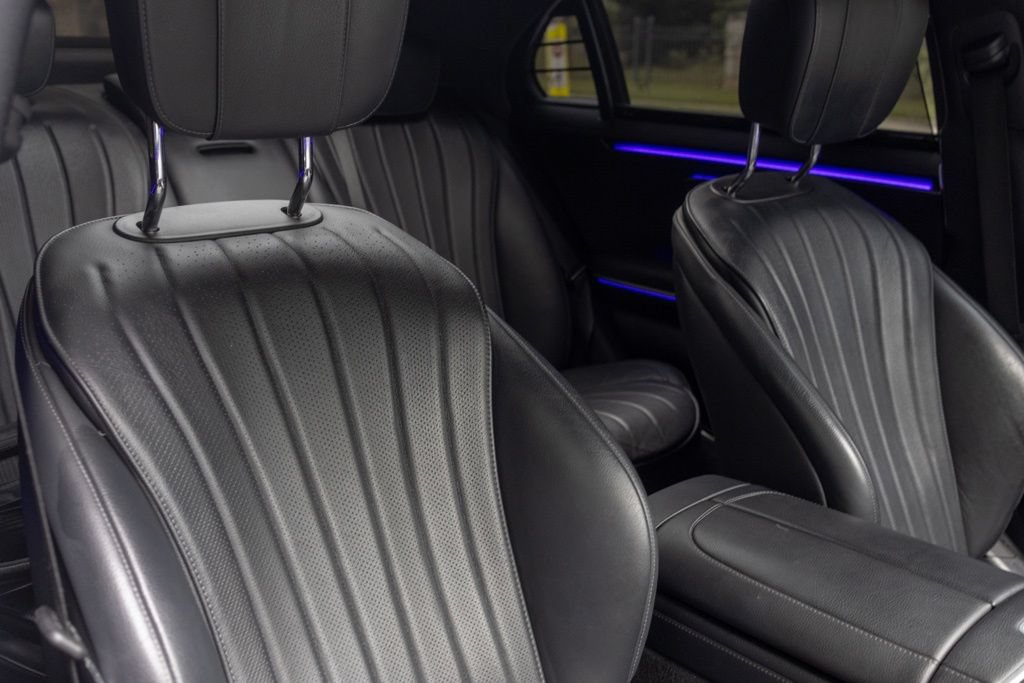Used 2022 Mercedes-Benz S 500 4MATIC w/ AMG Line Package image 42