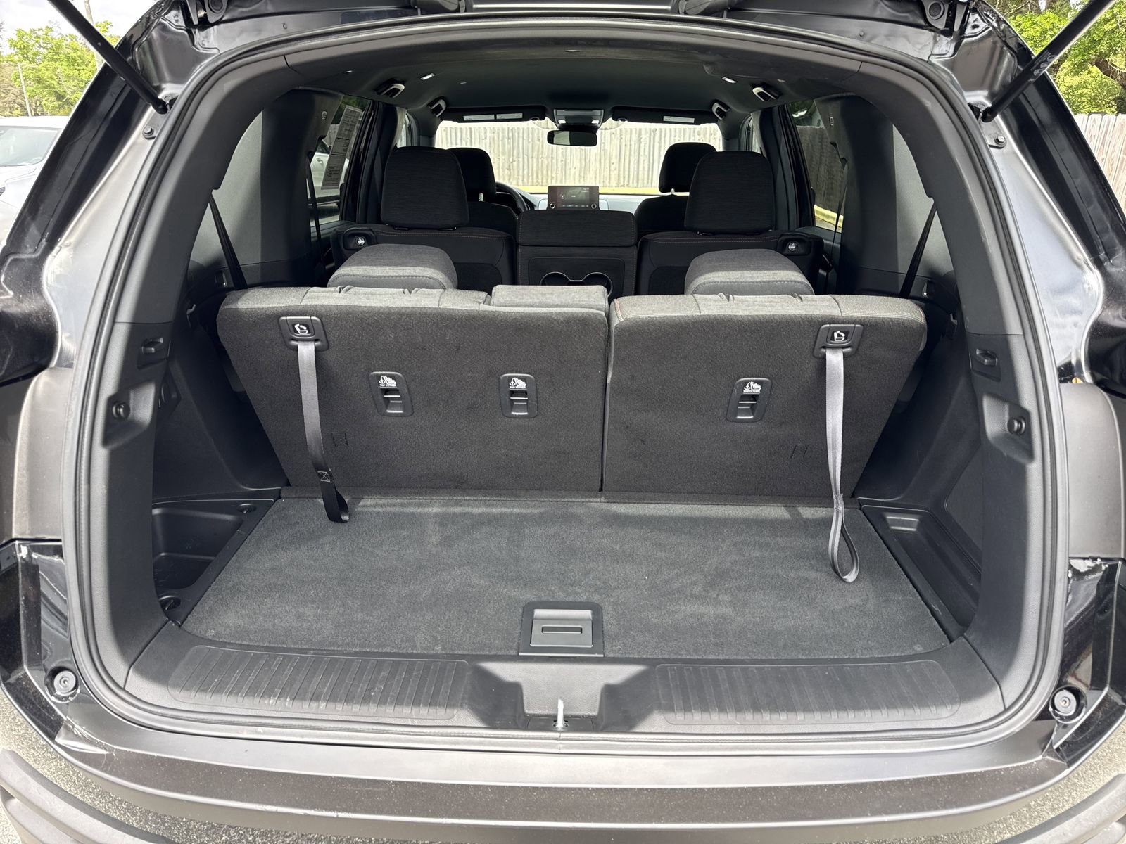 Used 2025 Honda Pilot Sport image 29