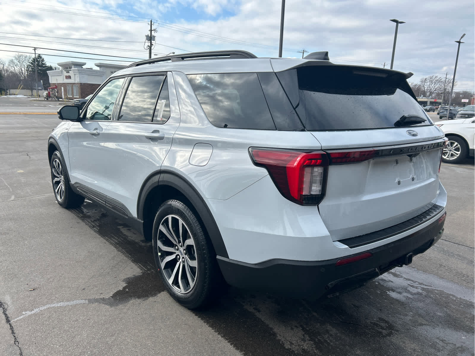 New 2026 Ford Explorer ST-Line image 7
