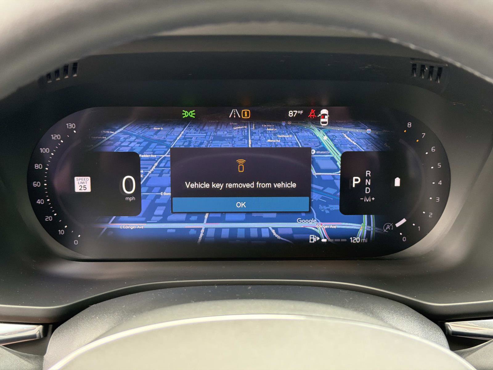 Certified 2023 Volvo XC60 B5 Plus AWD/4WD image 10