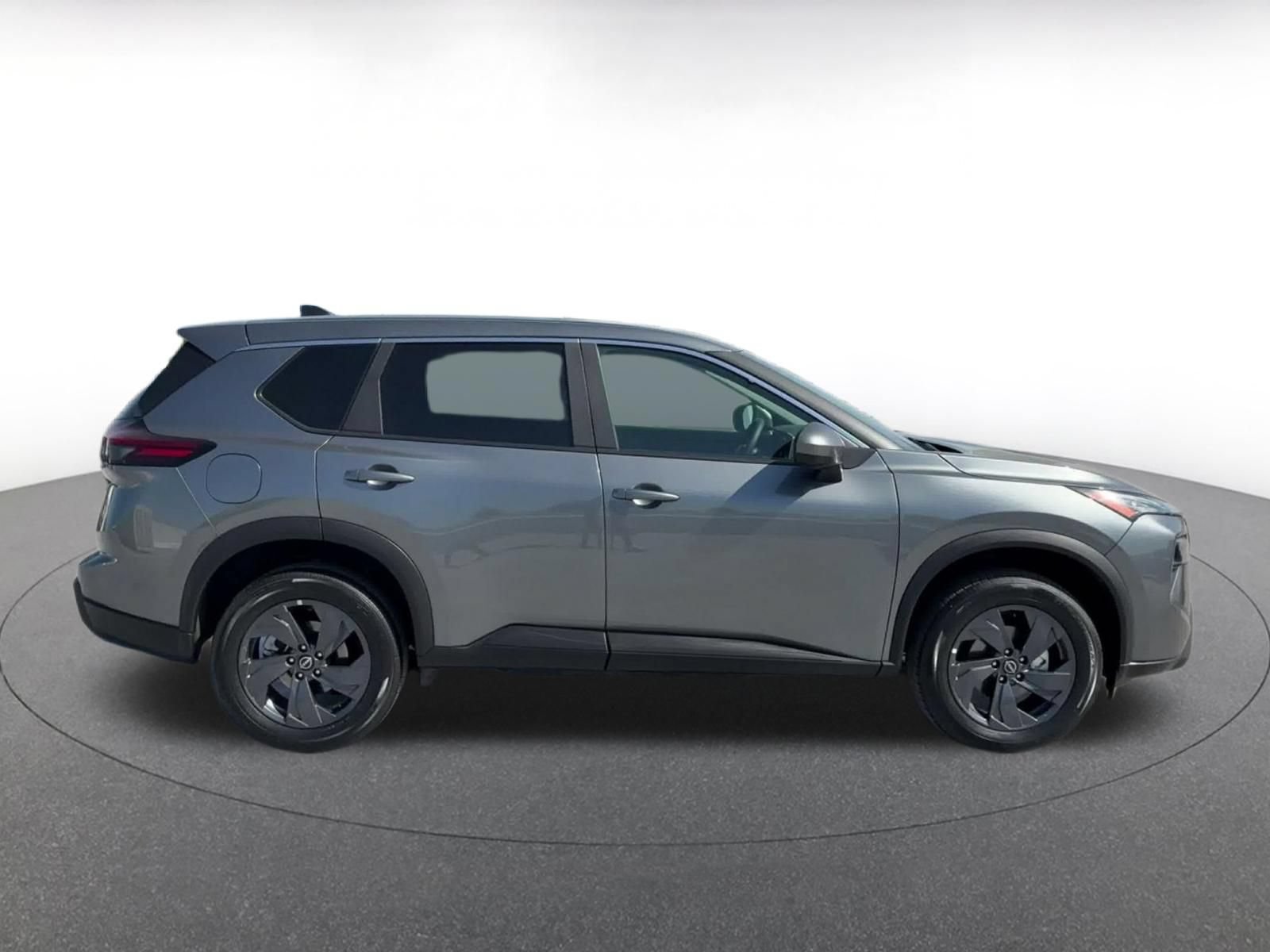 Used 2026 Nissan Rogue SV FWD image 16