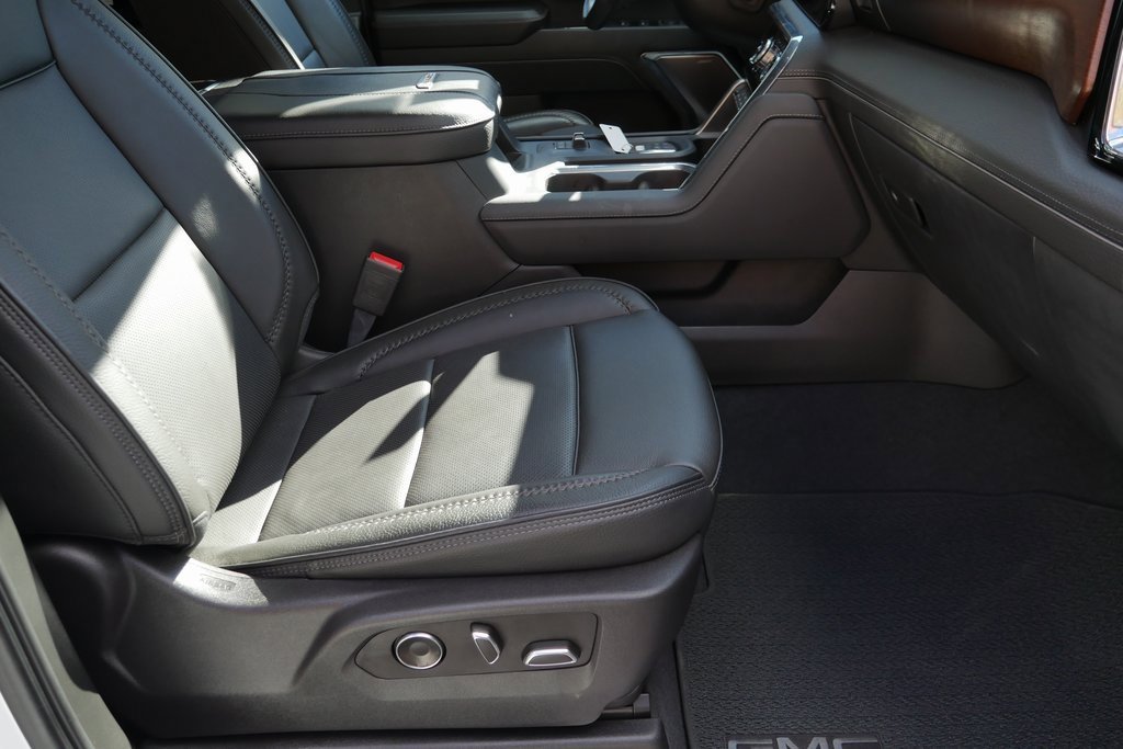 Used 2024 GMC Sierra 2500 Denali w/ Snow Plow Prep/Camper Package image 21