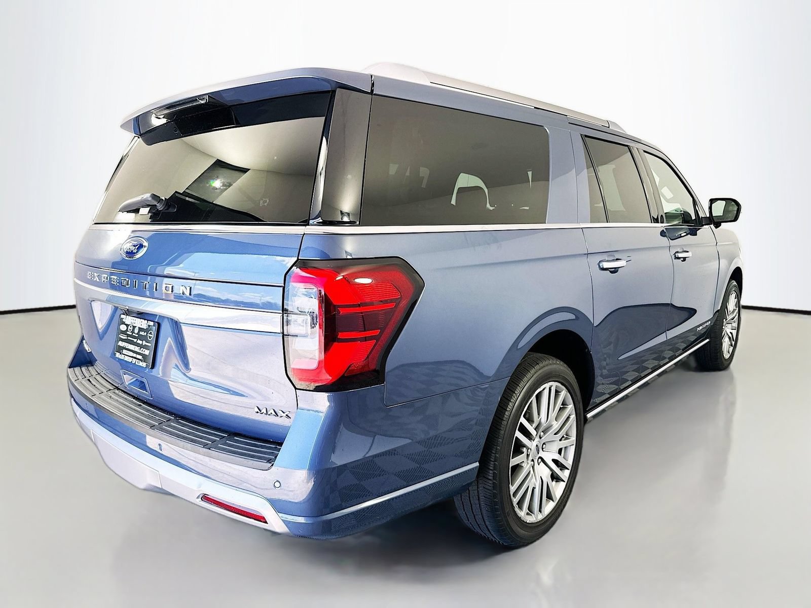 Used 2022 Ford Expedition Max Platinum AWD/4WD image 7