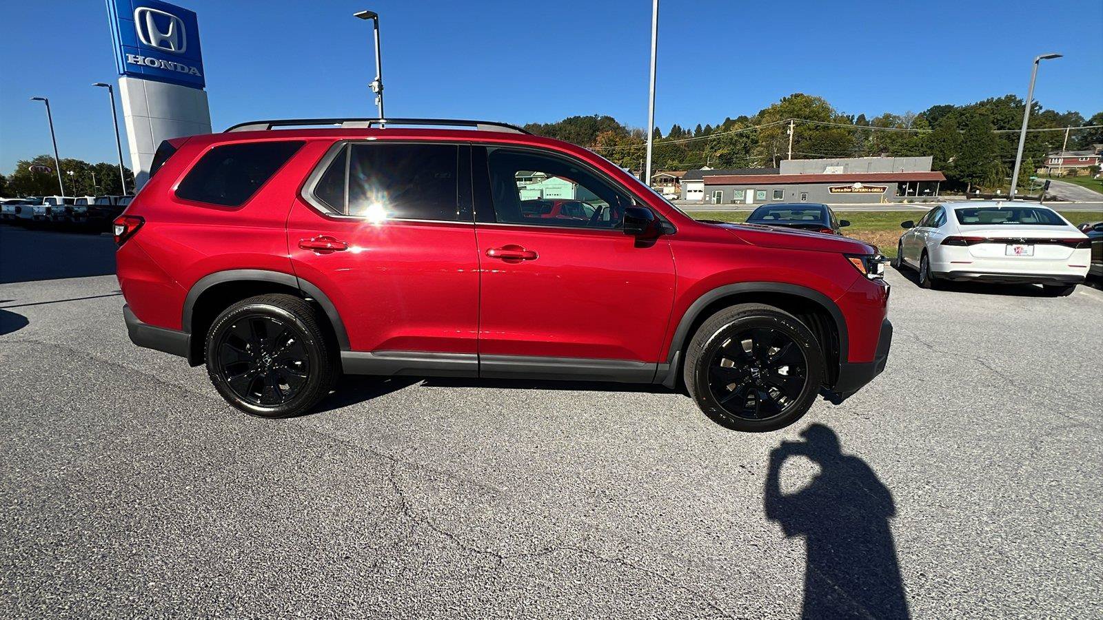 New 2026 Honda Pilot Black Edition image 3