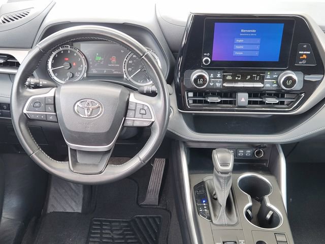 Used 2023 Toyota Highlander LE image 21